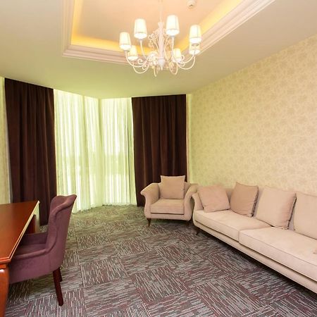 Azpetrol Hotel Qusar Buitenkant foto