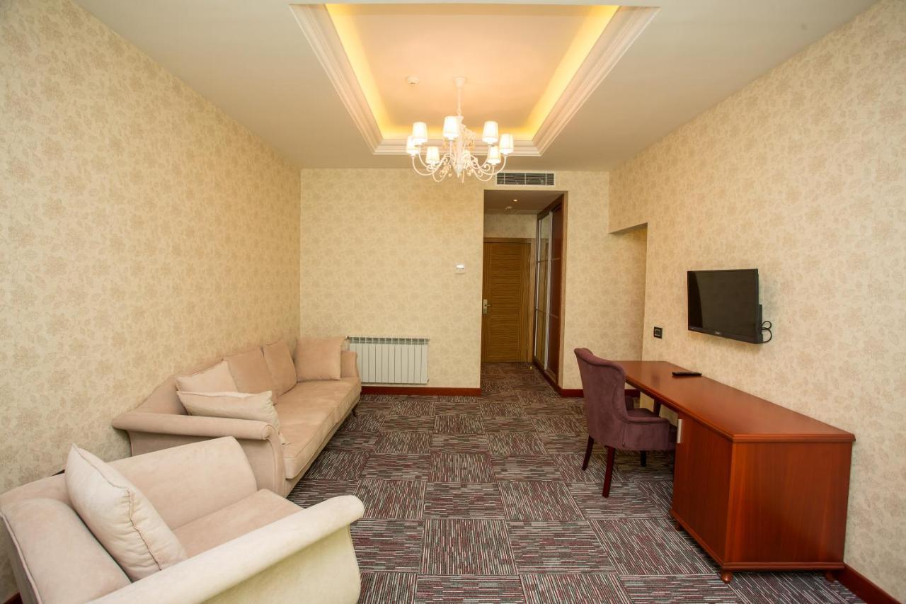 Azpetrol Hotel Qusar Buitenkant foto